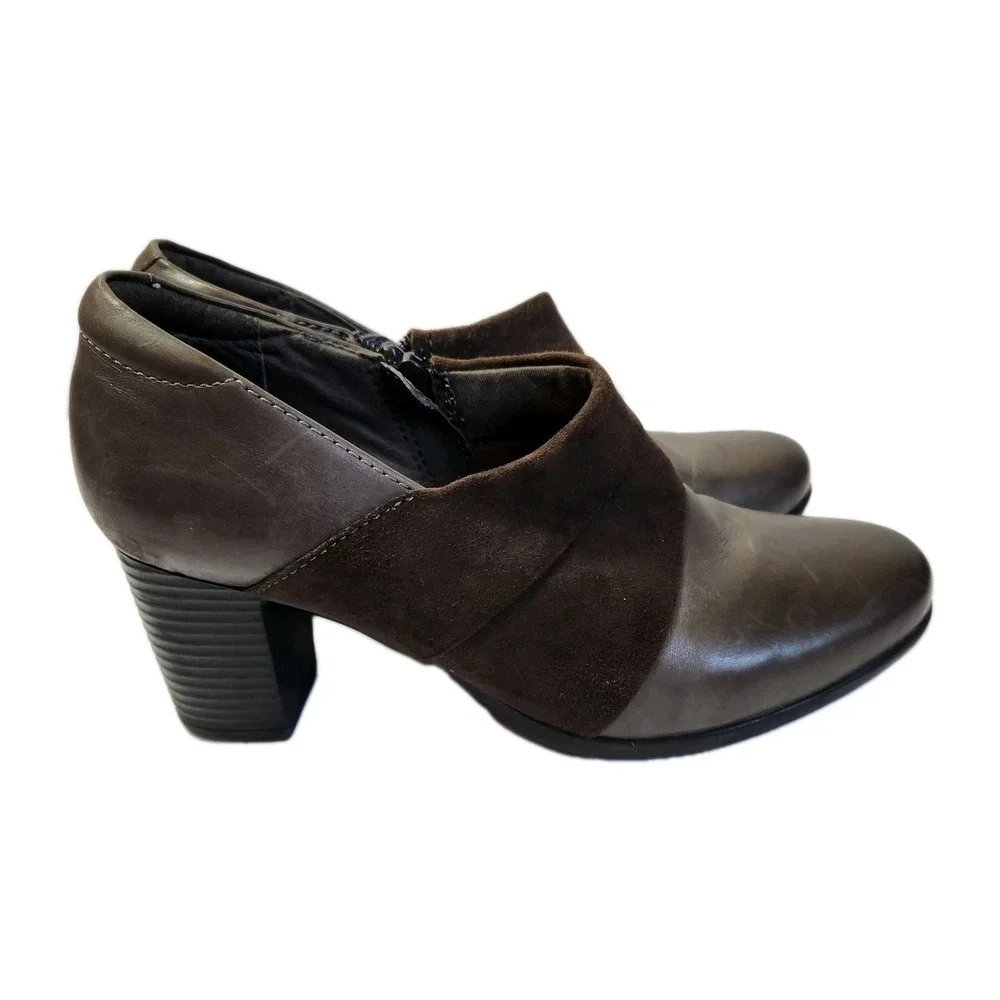 Clarks Bendables Womens Bootie Taupe Brown Leather Upper Ankle Boots Sz 9 M Shoe